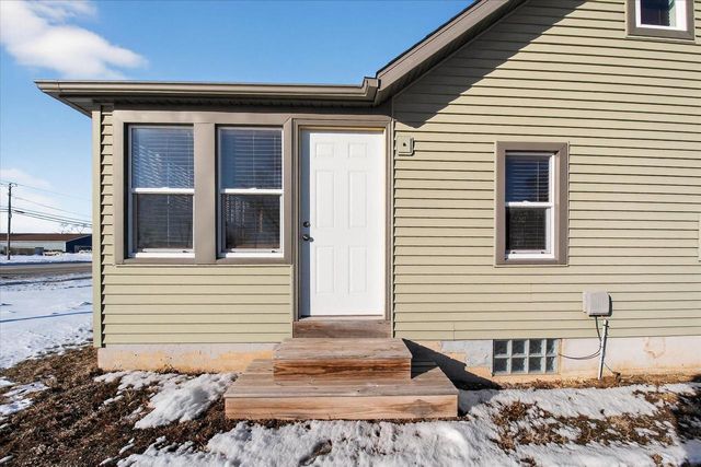 2429 Center Avenue, Janesville, WI 53546