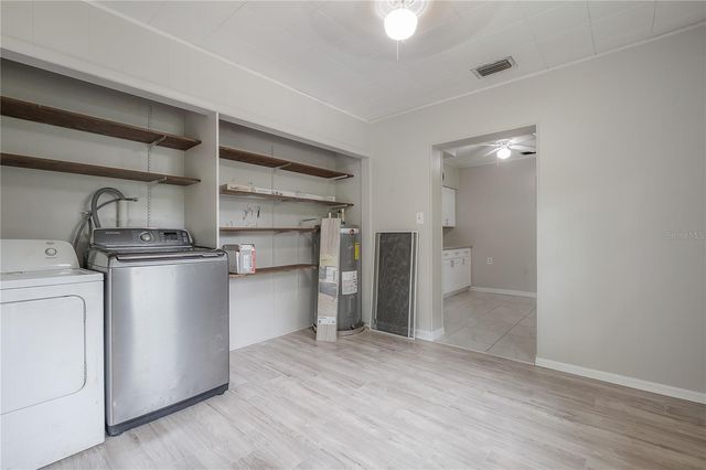 10411 N WOODMERE ROAD, Tampa, FL 33617