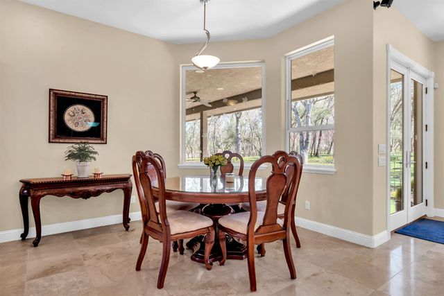 2847 Sierra Vista Rd, Rescue, CA 95672