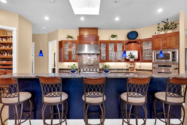 2847 Sierra Vista Rd, Rescue, CA 95672