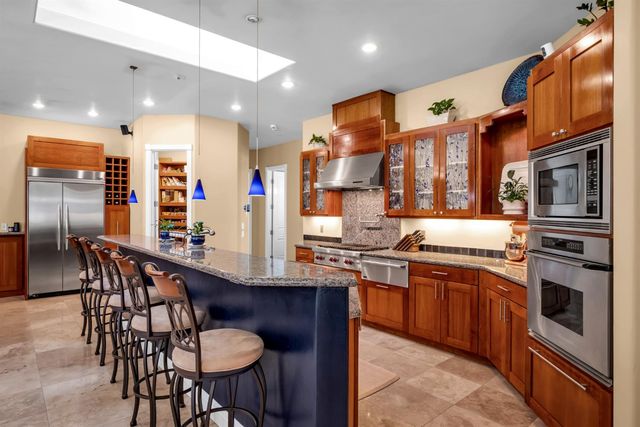 2847 Sierra Vista Rd, Rescue, CA 95672