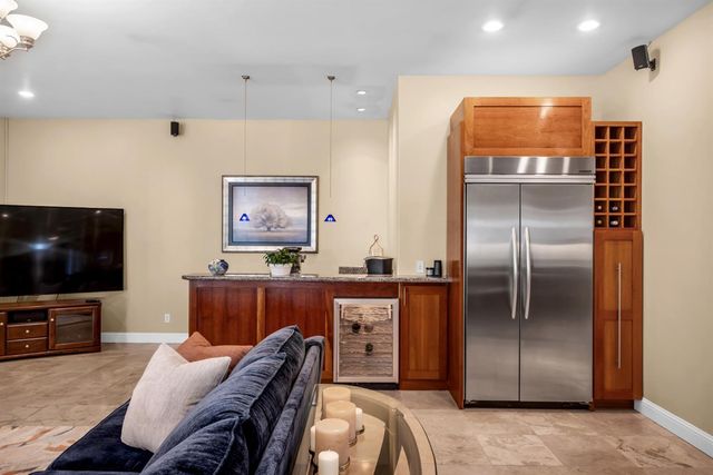 2847 Sierra Vista Rd, Rescue, CA 95672