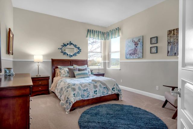 2847 Sierra Vista Rd, Rescue, CA 95672