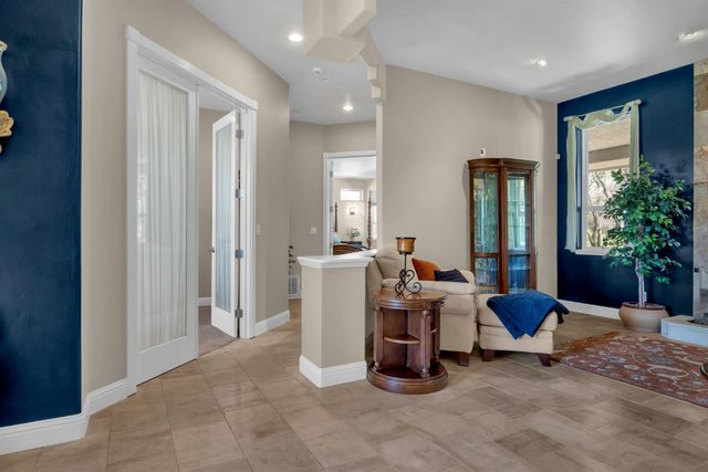 2847 Sierra Vista Rd, Rescue, CA 95672