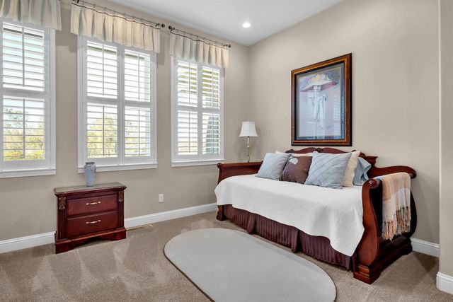 2847 Sierra Vista Rd, Rescue, CA 95672