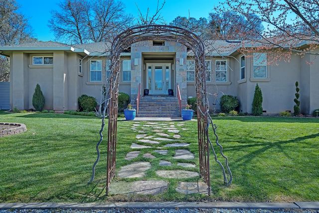 2847 Sierra Vista Rd, Rescue, CA 95672