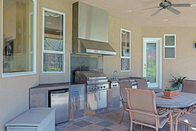 2847 Sierra Vista Rd, Rescue, CA 95672