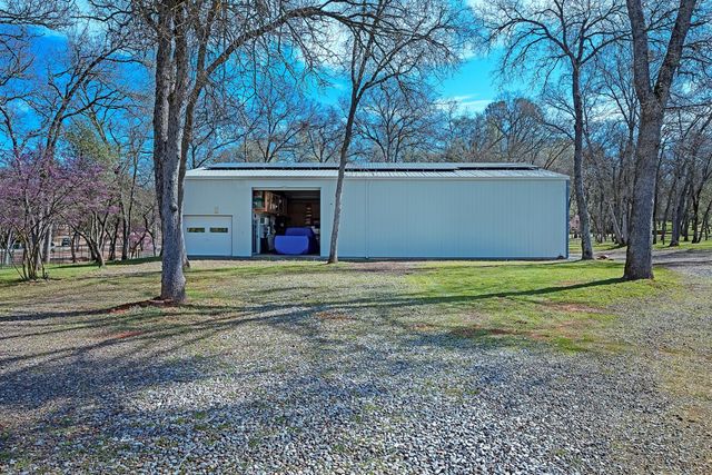 2847 Sierra Vista Rd, Rescue, CA 95672