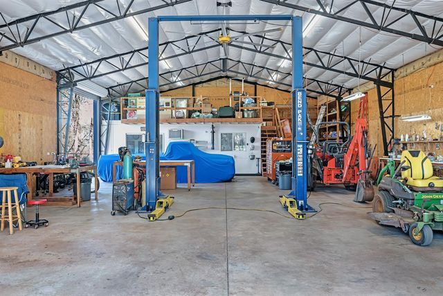 2847 Sierra Vista Rd, Rescue, CA 95672