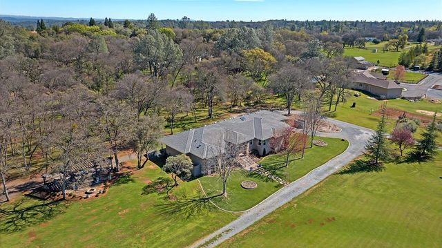 2847 Sierra Vista Rd, Rescue, CA 95672