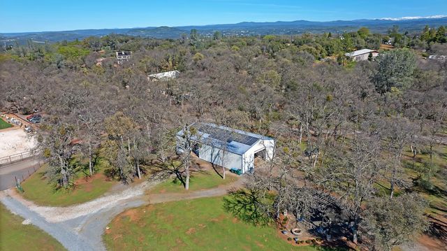 2847 Sierra Vista Rd, Rescue, CA 95672