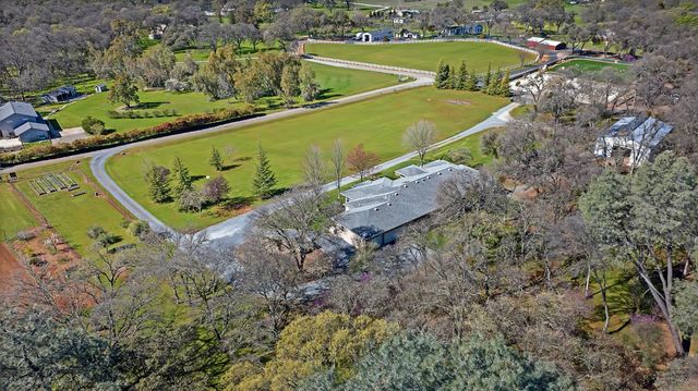 2847 Sierra Vista Rd, Rescue, CA 95672