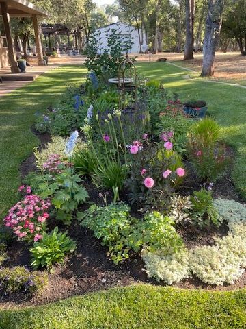 2847 Sierra Vista Rd, Rescue, CA 95672