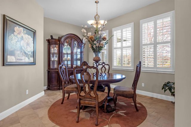 2847 Sierra Vista Rd, Rescue, CA 95672