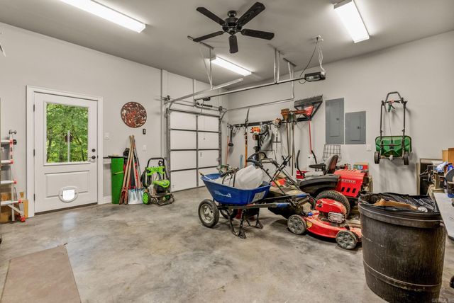 5715 Spencer Lake, Conway, AR 72034