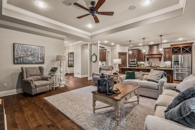 5715 Spencer Lake, Conway, AR 72034
