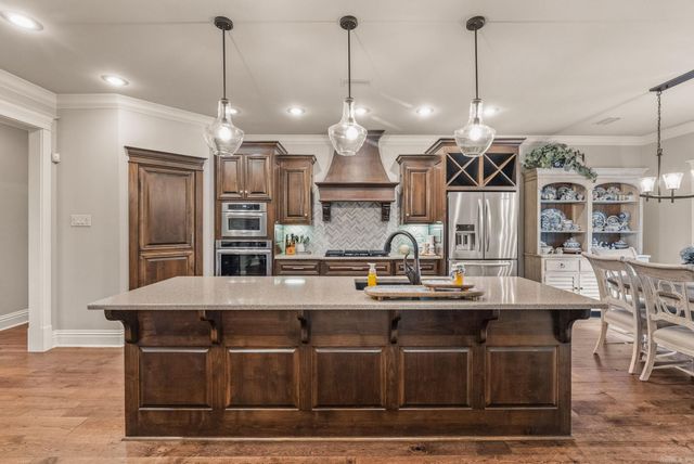 5715 Spencer Lake, Conway, AR 72034
