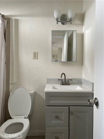 223 E Pleasant Street, Long Beach, CA 90805