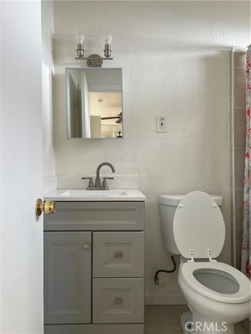 223 E Pleasant Street, Long Beach, CA 90805