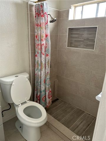 223 E Pleasant Street, Long Beach, CA 90805