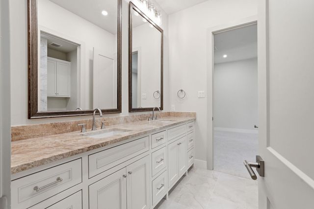7248 Red Oak Grove Road, Montgomery, TX 77316
