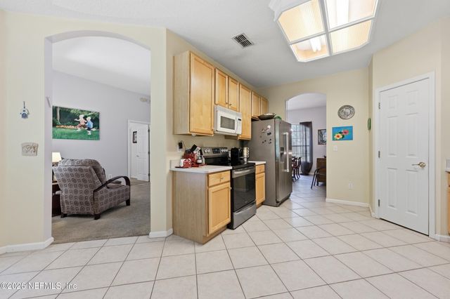820 W CUMBERLAND Court, St. Johns, FL 32259