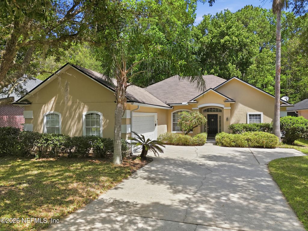820 W CUMBERLAND Court, St. Johns, FL 32259