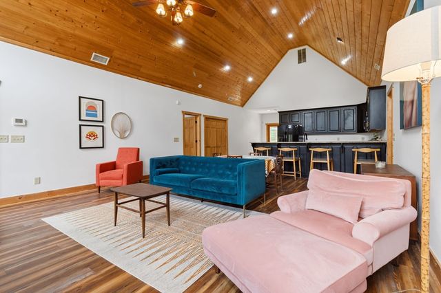 315 Cartecay River Run, Ellijay, GA 30536