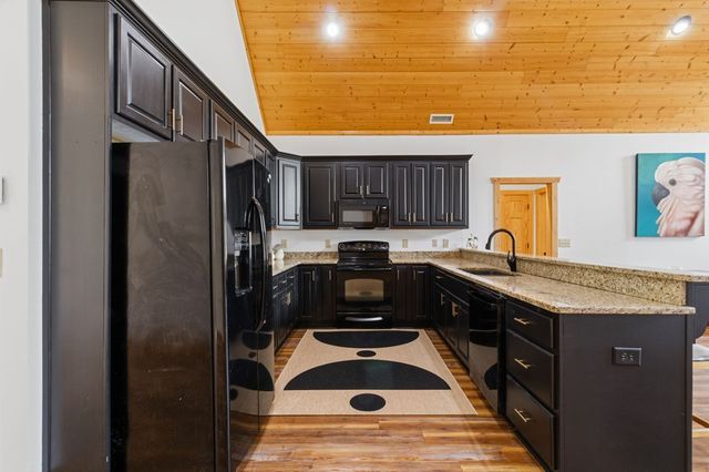315 Cartecay River Run, Ellijay, GA 30536
