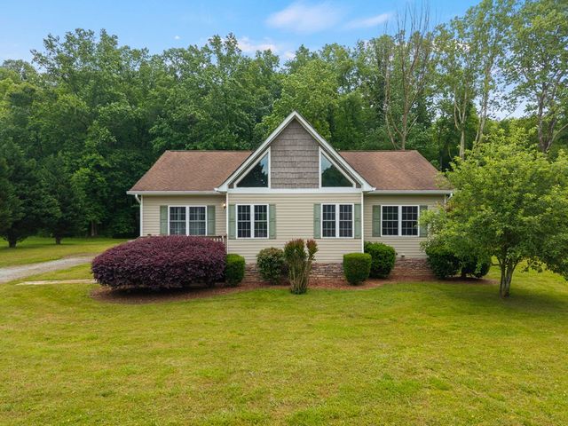 315 Cartecay River Run, Ellijay, GA 30536