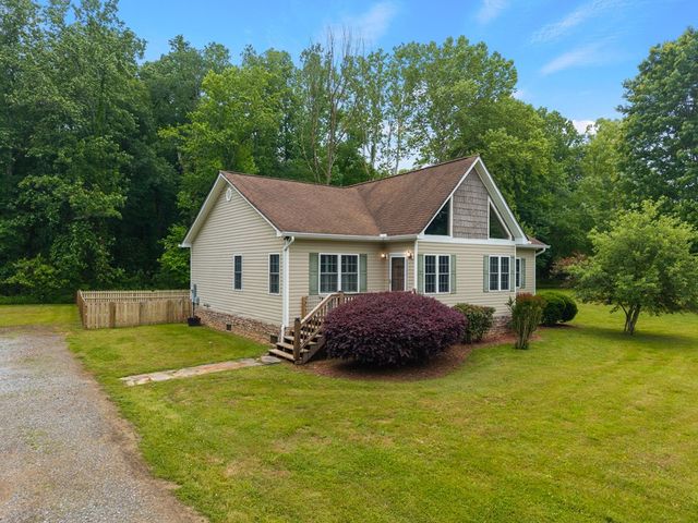 315 Cartecay River Run, Ellijay, GA 30536