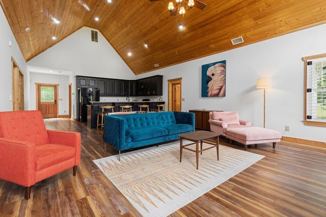 315 Cartecay River Run, Ellijay, GA 30536