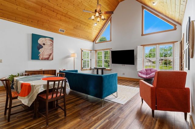 315 Cartecay River Run, Ellijay, GA 30536