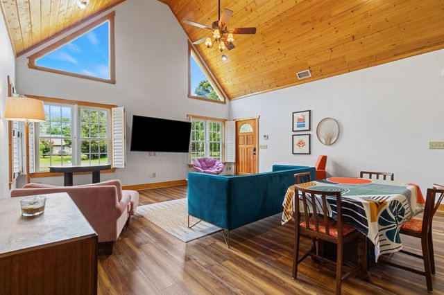 315 Cartecay River Run, Ellijay, GA 30536