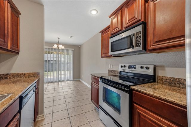 2369 Sara Alice Court, Fayetteville, AR 72701