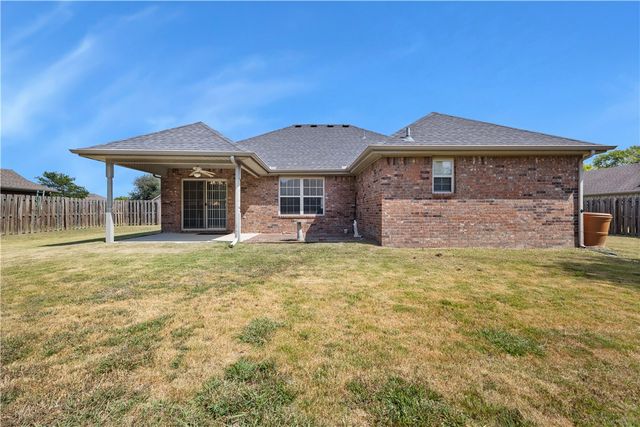 2369 Sara Alice Court, Fayetteville, AR 72701