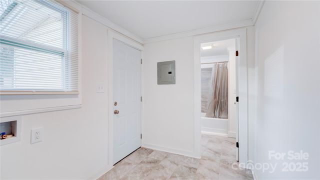 1003 N Cannon Boulevard, Kannapolis, NC 28083