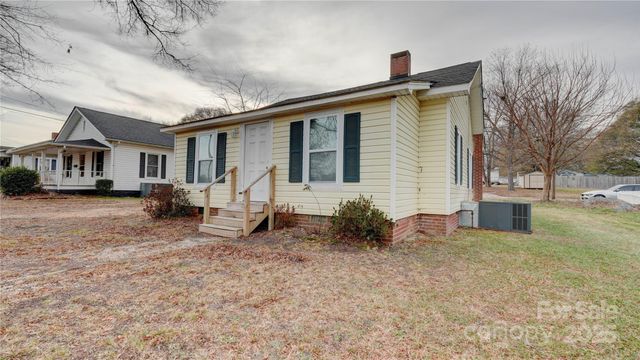 1003 N Cannon Boulevard, Kannapolis, NC 28083