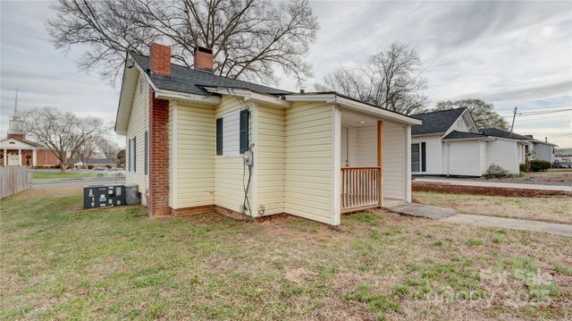 1003 N Cannon Boulevard, Kannapolis, NC 28083
