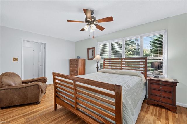 1546 Moores Point RD, Suffolk, VA 23436