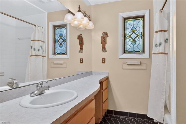 1546 Moores Point RD, Suffolk, VA 23436