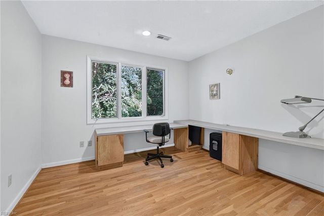 1546 Moores Point RD, Suffolk, VA 23436