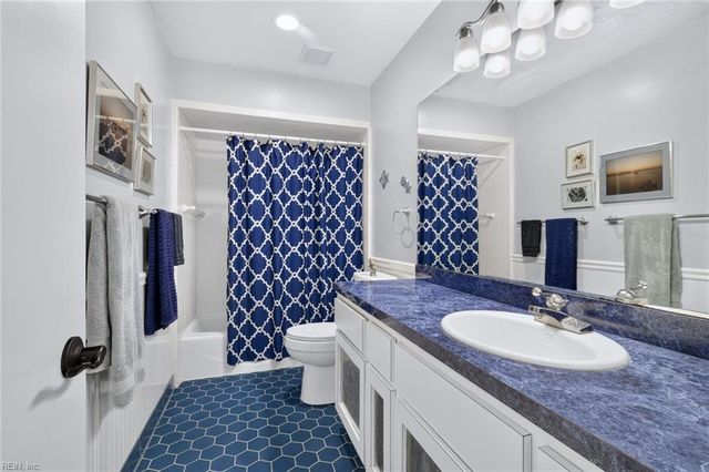 1546 Moores Point RD, Suffolk, VA 23436