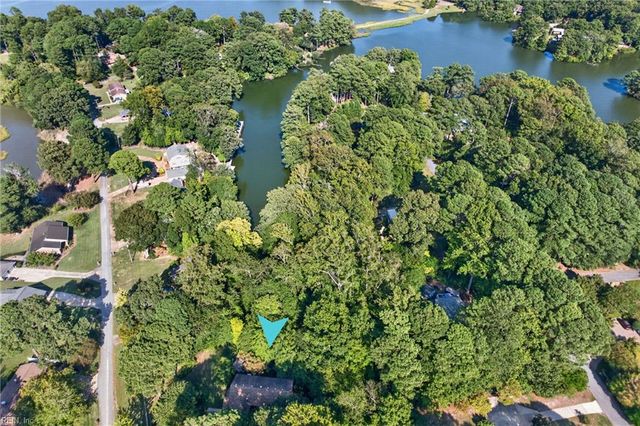 1546 Moores Point RD, Suffolk, VA 23436