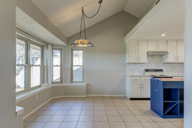 9410 Gary Avenue, Lubbock, TX 79423