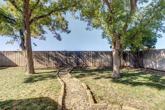 9410 Gary Avenue, Lubbock, TX 79423