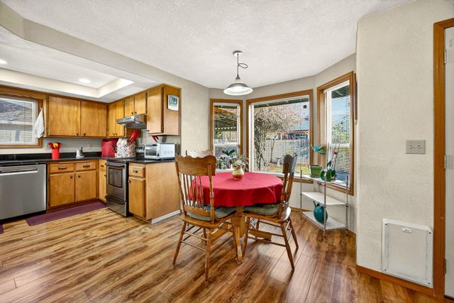 3030 Adams Circle, Medford, OR 97504