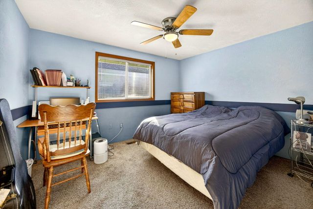 3030 Adams Circle, Medford, OR 97504