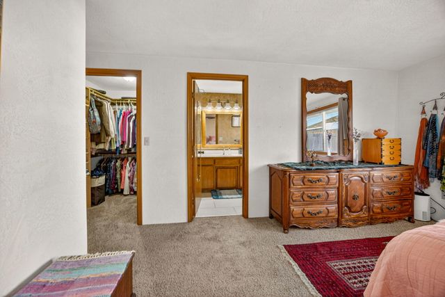 3030 Adams Circle, Medford, OR 97504