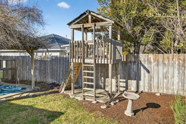 3030 Adams Circle, Medford, OR 97504